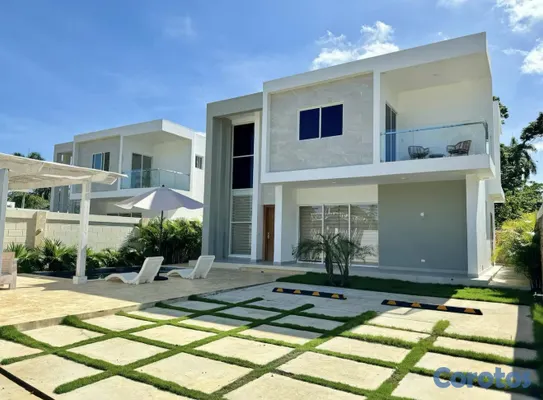 casas vacacionales y villas - Villa Completamente Amueblada con Piscina 3