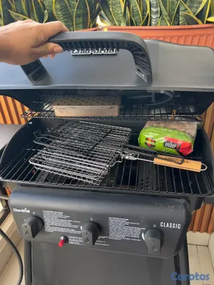 cocina - BBQ a gas Char-Broil Classic + tanque de Gas y set 2
