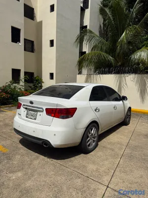 carros - 🚗 Kia Forte 2011 (Gas de fábrica): 425,000 | Negoc 10