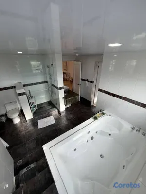 apartamentos - Se vende piso alto en Torre 5 la trinitaria santia 9