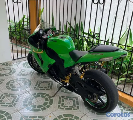 motores y pasolas -  Kawasaki Ninja ZX-10R 2006 (1000cc) 2
