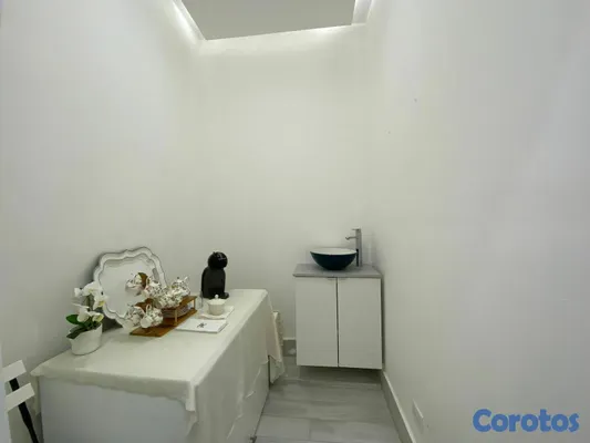 oficinas y locales comerciales - Local comercial en alquiler en primer piso 4