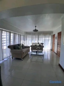 Apartamento en Alquiler en Piantini 3 habitaciones 3.5 baños 2 parqueos