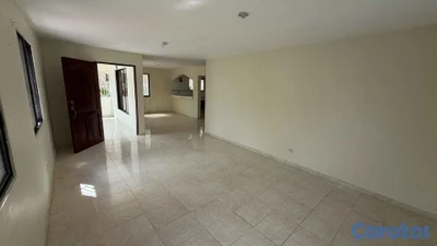 Casa en 2do nivel de 4 habitaciones en Lucerna Fre
