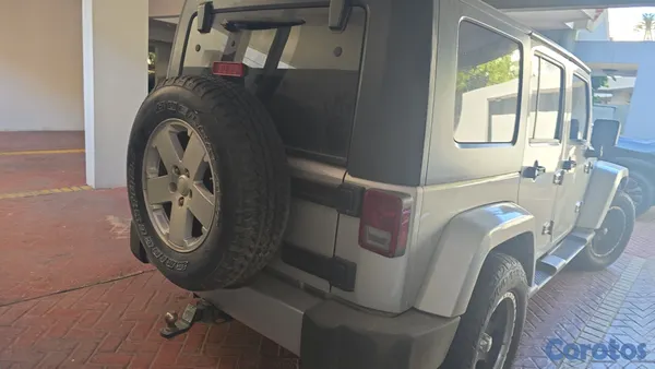 jeepetas y camionetas - JEEP SAHARA UNLIMITED - WRANGLER 4
