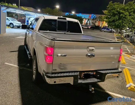jeepetas y camionetas - Ford F150 Lariat Doble Cabina 11  4