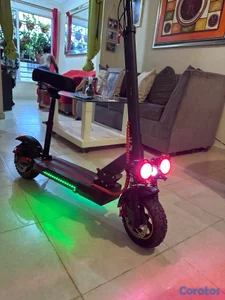 SCOOTER ELÉCTRICO CON AUTONOMÍA DE 40KLM NUEVA 