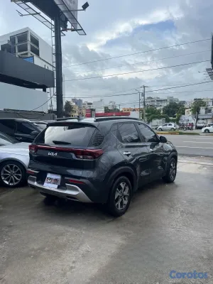 jeepetas y camionetas - Kia Sonet LX 2024 6