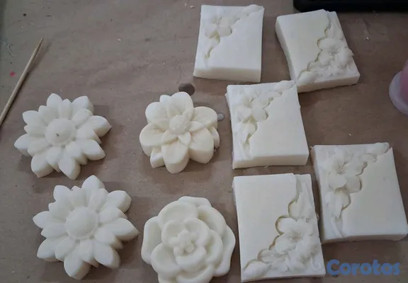 decoración y accesorios - Venta de artículos para el hogar usados.
velas artesanales y jabones artesanales 19