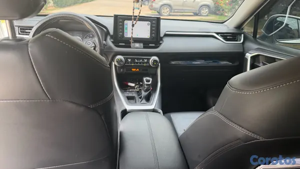 jeepetas y camionetas - Toyota rav4 2019 XLE Primim 11