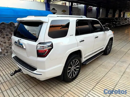jeepetas y camionetas - 🔥 TOYOTA 4RUNNER LIMITED 2017 4X4 🔥 La SUV que lo  7