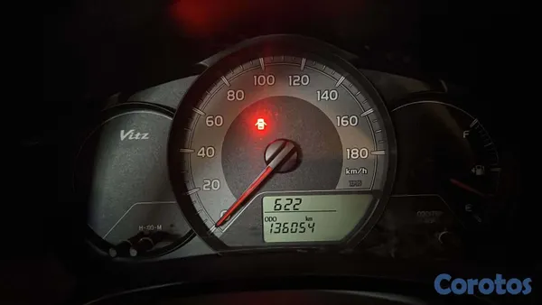 carros - VENDO TOYOTA VITZ 2016 5