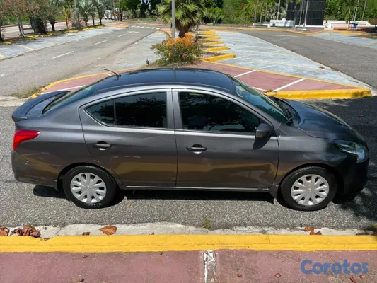 carros - Nissan Versa S Plus 2018 americano 8