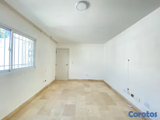 casas - casa en los Casicasgo de 4 hab . patio dos niveles y Jardin  10