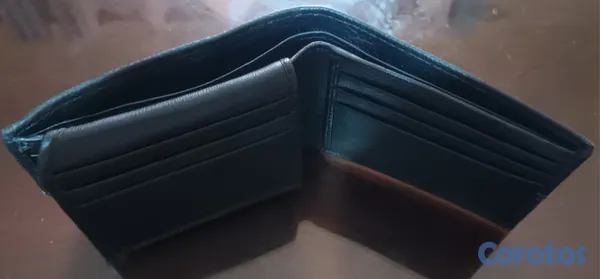 carteras y maletas - Billetera Rivet & Burr en RD$700 nueva 6