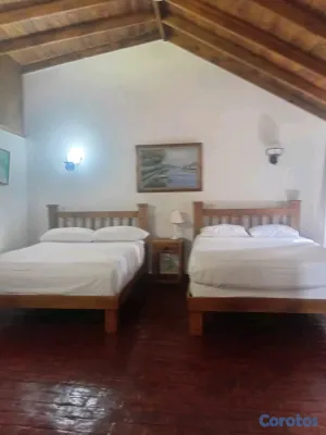 casas - villa amplia y en la cercanía de un río en jarabacoa 8