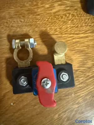 accesorios para vehiculos - Desconector de bateria 2