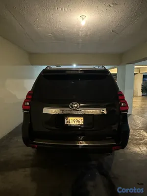 jeepetas y camionetas - Toyota Land Cruiser Prado VXL 2018 – Excelente Condición 9