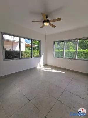 apartamentos - Apartamento de 2 habitaciones moderno con jardín p 6