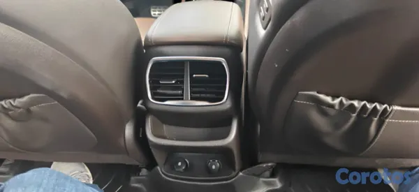 jeepetas y camionetas - JEEPETA HYUNDAI SANTA FE 2020 DIESEL  5