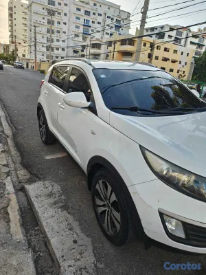 jeepetas y camionetas - KIA SPORTAGE 2012 EXCELENTE CONDICIONES. PRECIO NEGOCIALBLE. 9