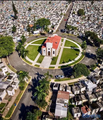 otros inmuebles - **SE VENDEN 4 ESPACIOS EN CAPILLA – CEMENTERIO MÁX 2