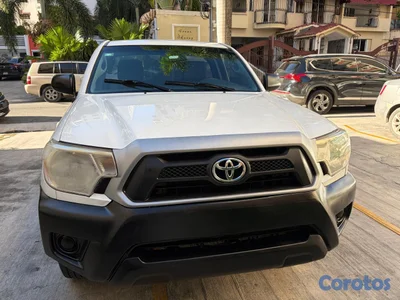 Vendo Tacoma 2013