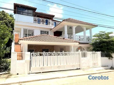 CASA EN VENTA JARDINES DEL NORTE-SANTIAGO