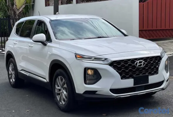 jeepetas y camionetas - Hyundai Santa Fe SE blanca año 2021 - muy buenas c 2