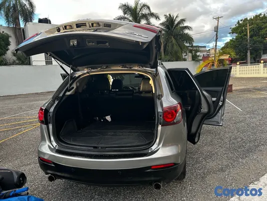 jeepetas y camionetas - Vendo Mazda CX-9 en excelentes condiciones  15