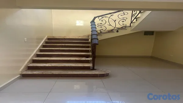 apartamentos - Vendo amplio Penthouse de 3 habitaciones Ubicado en Urbanización Real. 7
