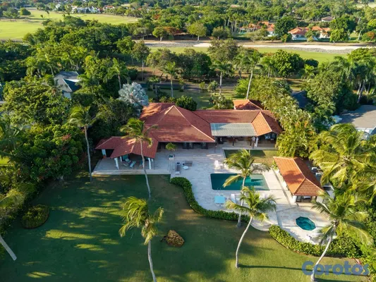 casas vacacionales y villas - Villa Moderna, Lujosa y Grande en Casa De Campo 2