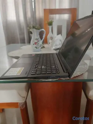 computadoras y laptops - ASUS VivoBook Go 15.6" FHD | Ryzen 3 7320U | 8GB R 4