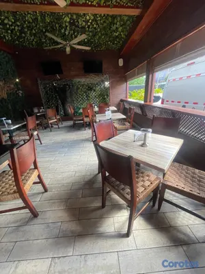 oficinas y locales comerciales - Local en Alquiler / Mirador Norte 4