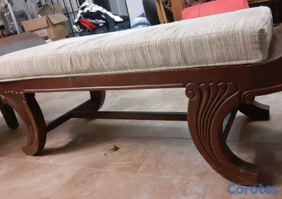 se vende  diván,  octoman   muebles ,para televicion 