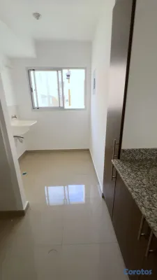 apartamentos - SE ALQUILA O VENDE. APTO MODERNO EN TORRE EN SAN I 2