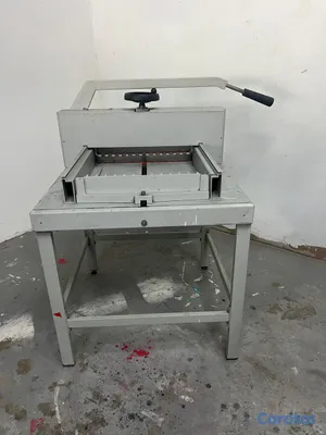 equipos profesionales - Guillotina de Estructura Metalica y cortadora manu 2