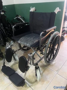 Silla de ruedas extra grande tamańo 22 nueva