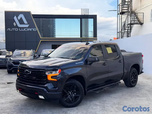 jeepetas y camionetas - CHEVROLET SILVERADO RST 2022 DIESEL 4X4 8