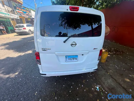 jeepetas y camionetas - Nissan nv 200 2016  6