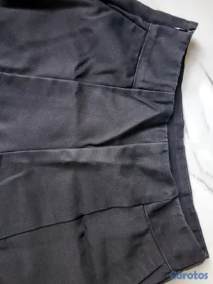 ropa para mujer - Pantalón corto con pinzas y zipper 3
