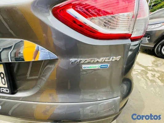 jeepetas y camionetas - Ford Escape Titanium 2016 ✅️ 9