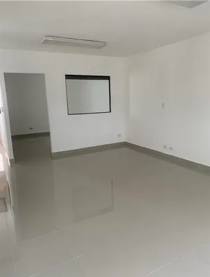 oficinas y locales comerciales - Excelente local / oficina en zona corporativa 4