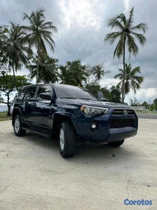 Toyota 4runner sr5 2024