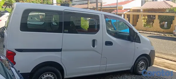 jeepetas y camionetas - Nissan NV 200 2021 4