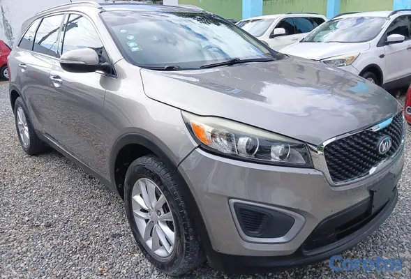 jeepetas y camionetas - JEEPETA KIA SORENTO 2017 GRIS AMERICANA, UN SOLO D 3