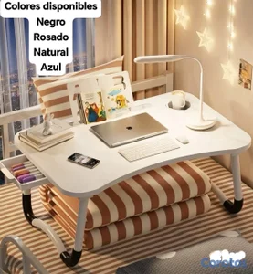 Escritorio *personal* plegable

Material: Madera y metal 
