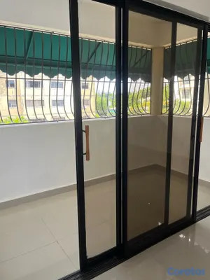 apartamentos - Apartamento de 3 habitaciones, 190 m², amplio y cómodo, 2 parqueos, balcón 2