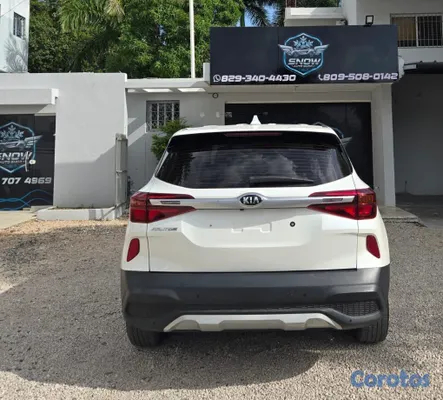 jeepetas y camionetas - KIA SELTOS 2022 BLANCO DIESEL 10