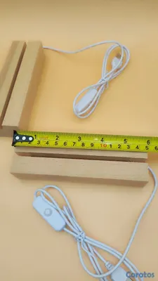 decoración y accesorios - ​Base LED de Madera para Exhibición 🪵💡
​¡Dale vida y un toque profesional  6